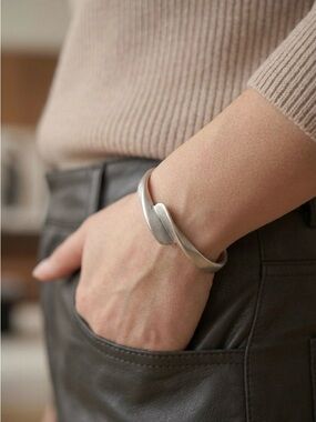 925 Sterling Silver Wishbone Wave Cuff Bracelet, 11.89g